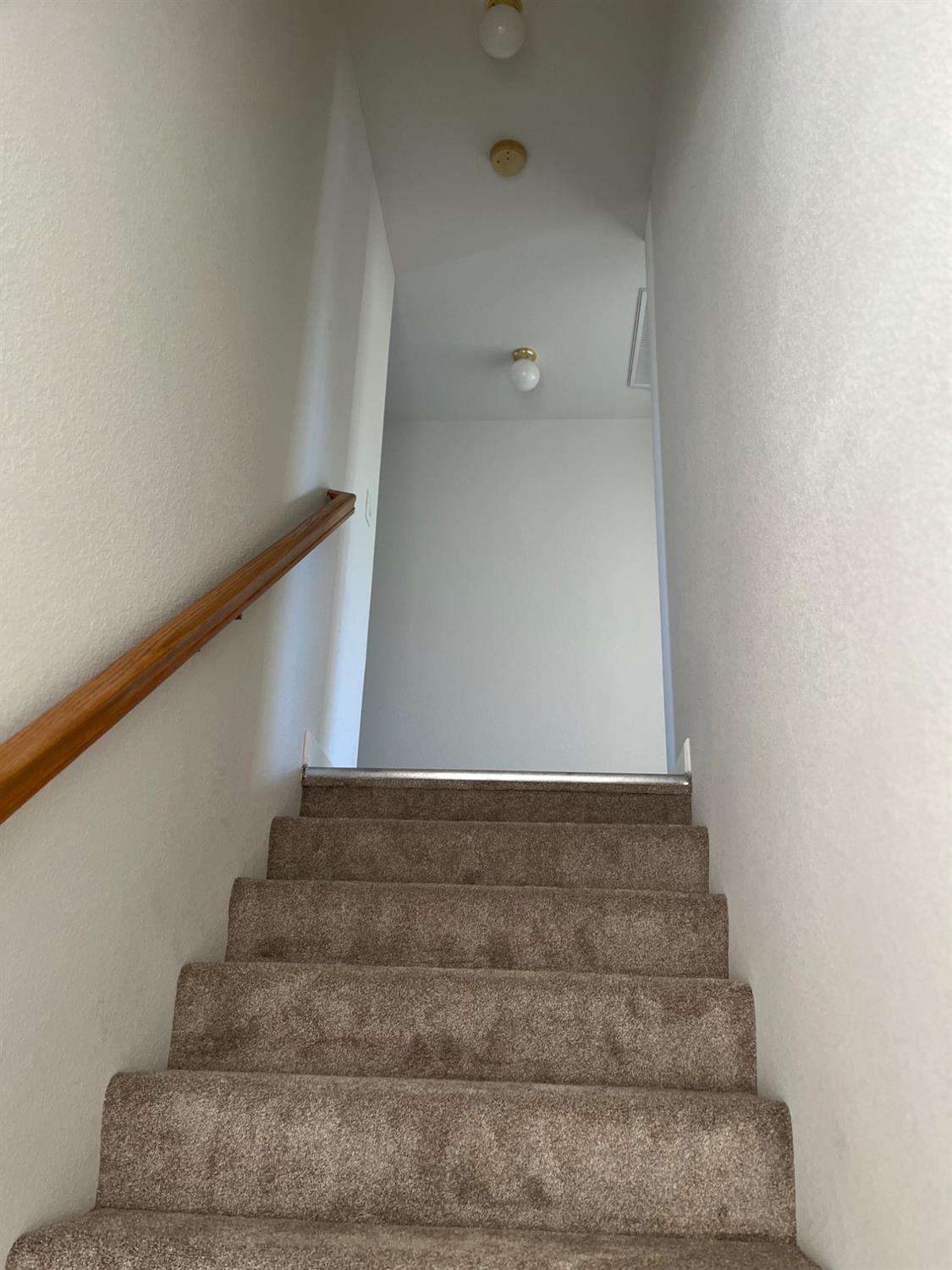 1460 Portsmouth Ln, Gustine, CA 95322