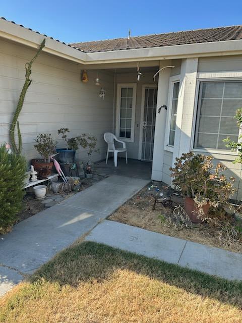 1007 Acaciawood Ct, Los Banos, CA 93635