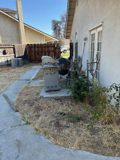 1007 Acaciawood Ct, Los Banos, CA 93635