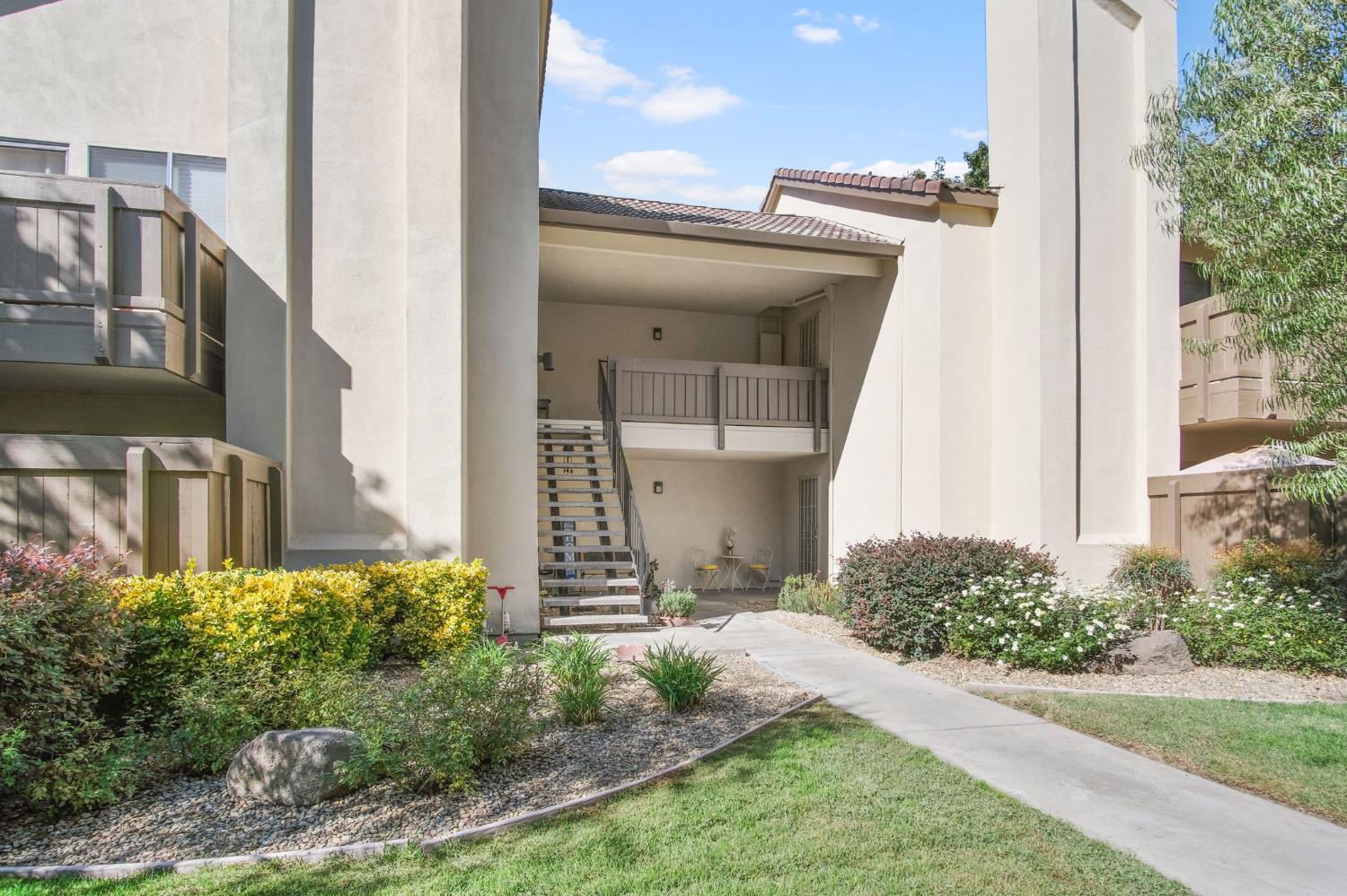 3701 Colonial Dr #156, Modesto, CA 95356