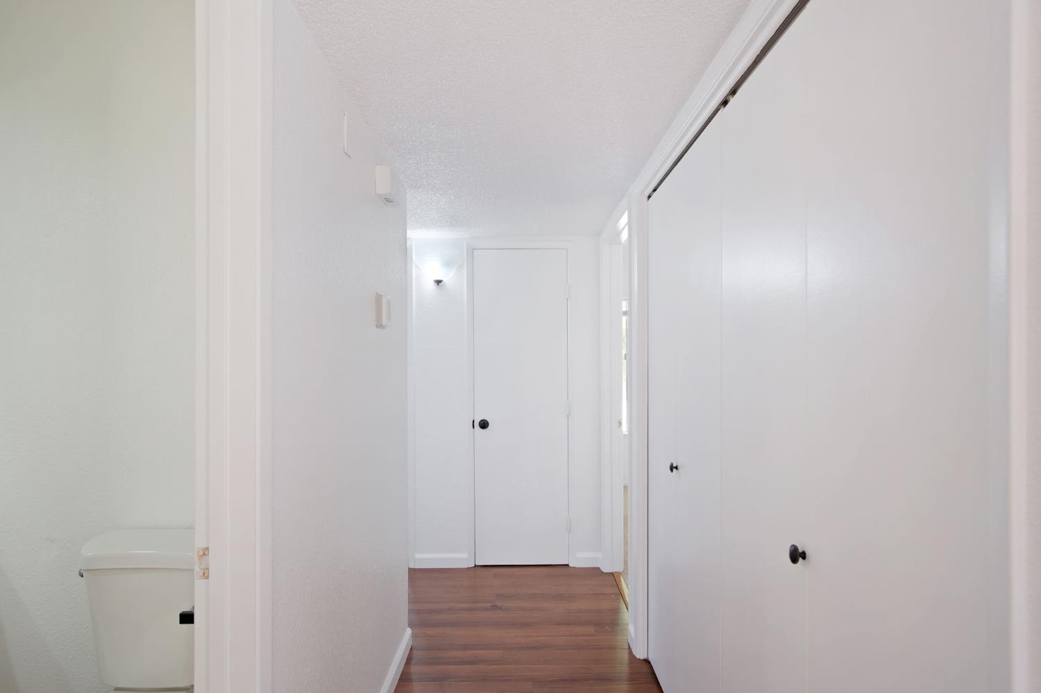 3701 Colonial Dr #156, Modesto, CA 95356