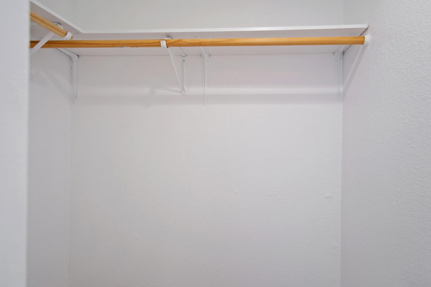 3701 Colonial Dr #156, Modesto, CA 95356