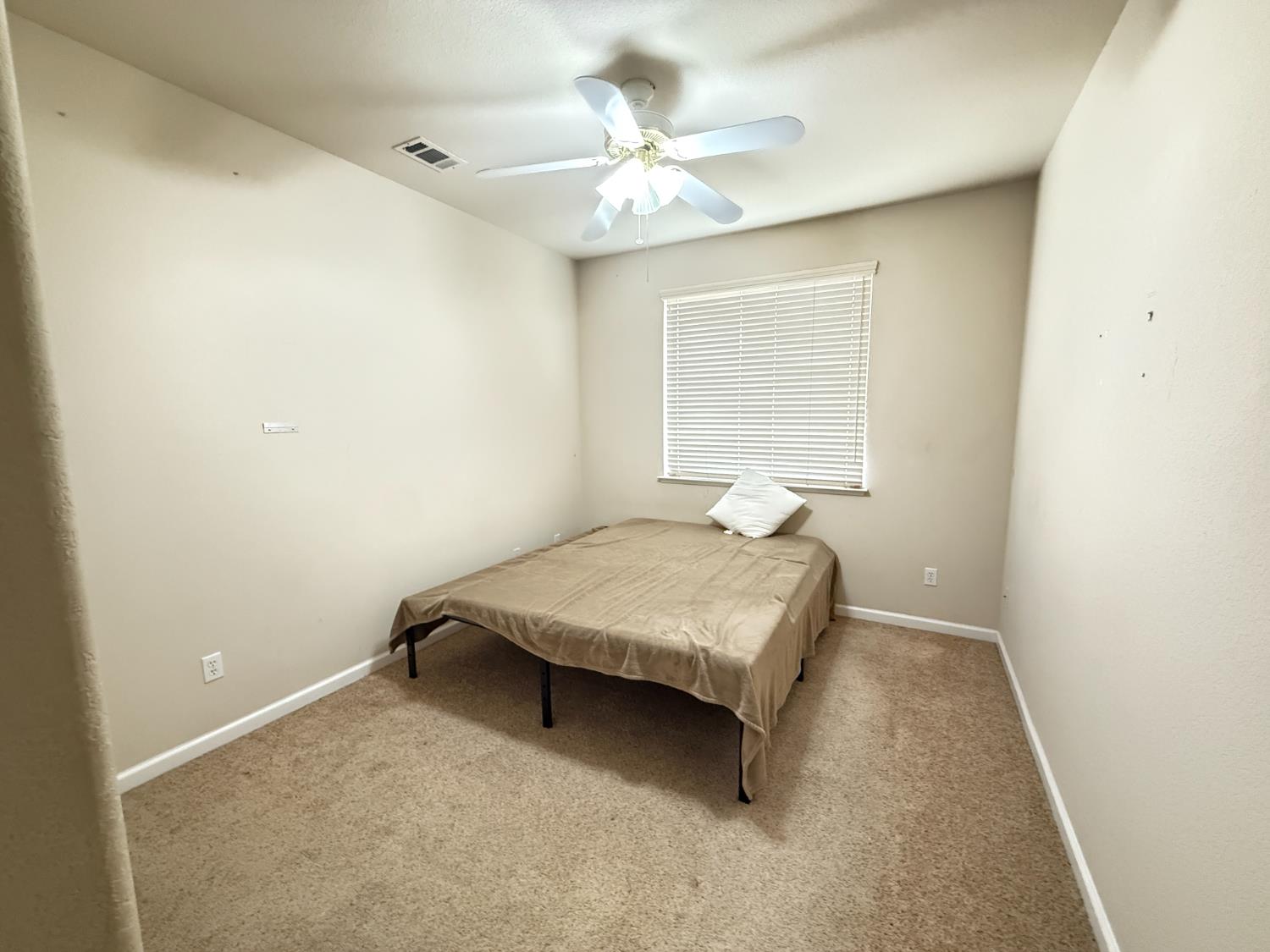 390 Munter St, Manteca, CA 95337