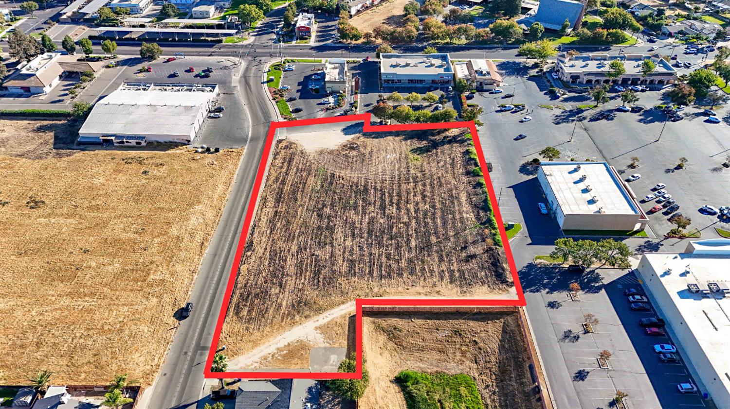 0 Redwood, Atwater, CA 95301