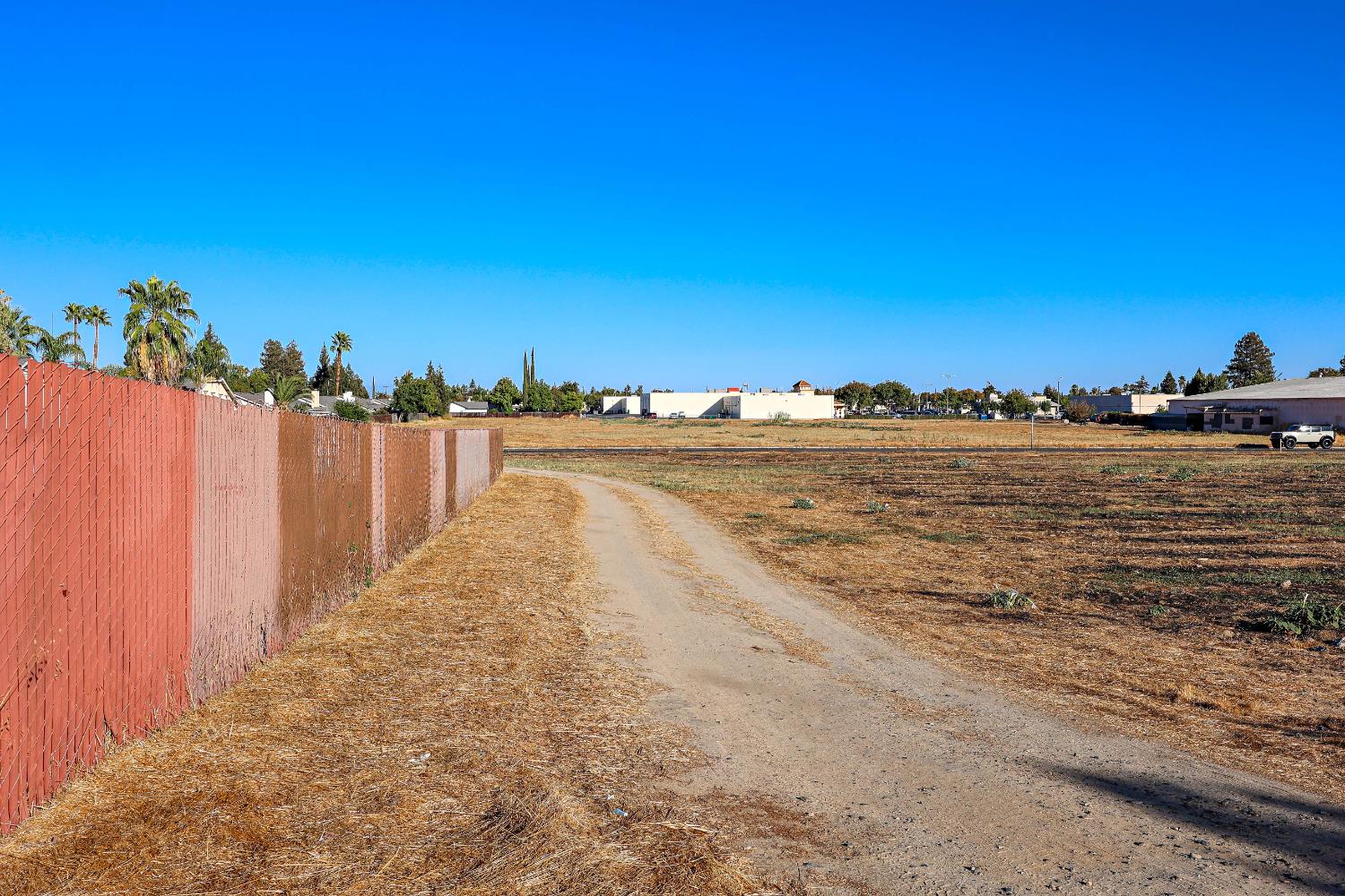 0 Redwood, Atwater, CA 95301