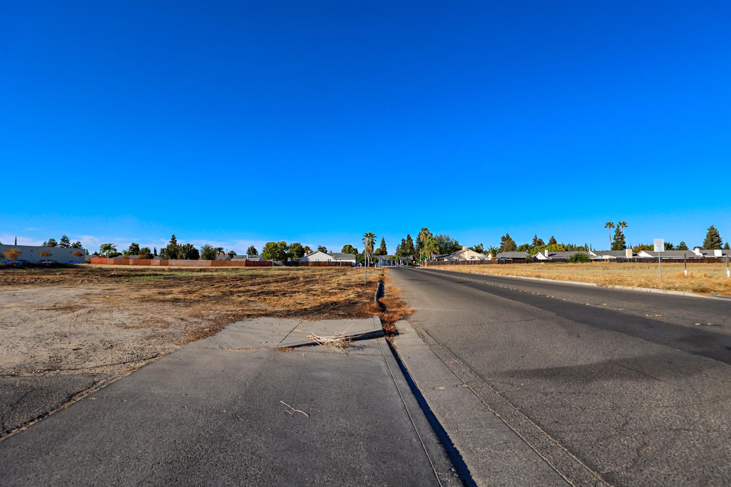 0 Redwood, Atwater, CA 95301