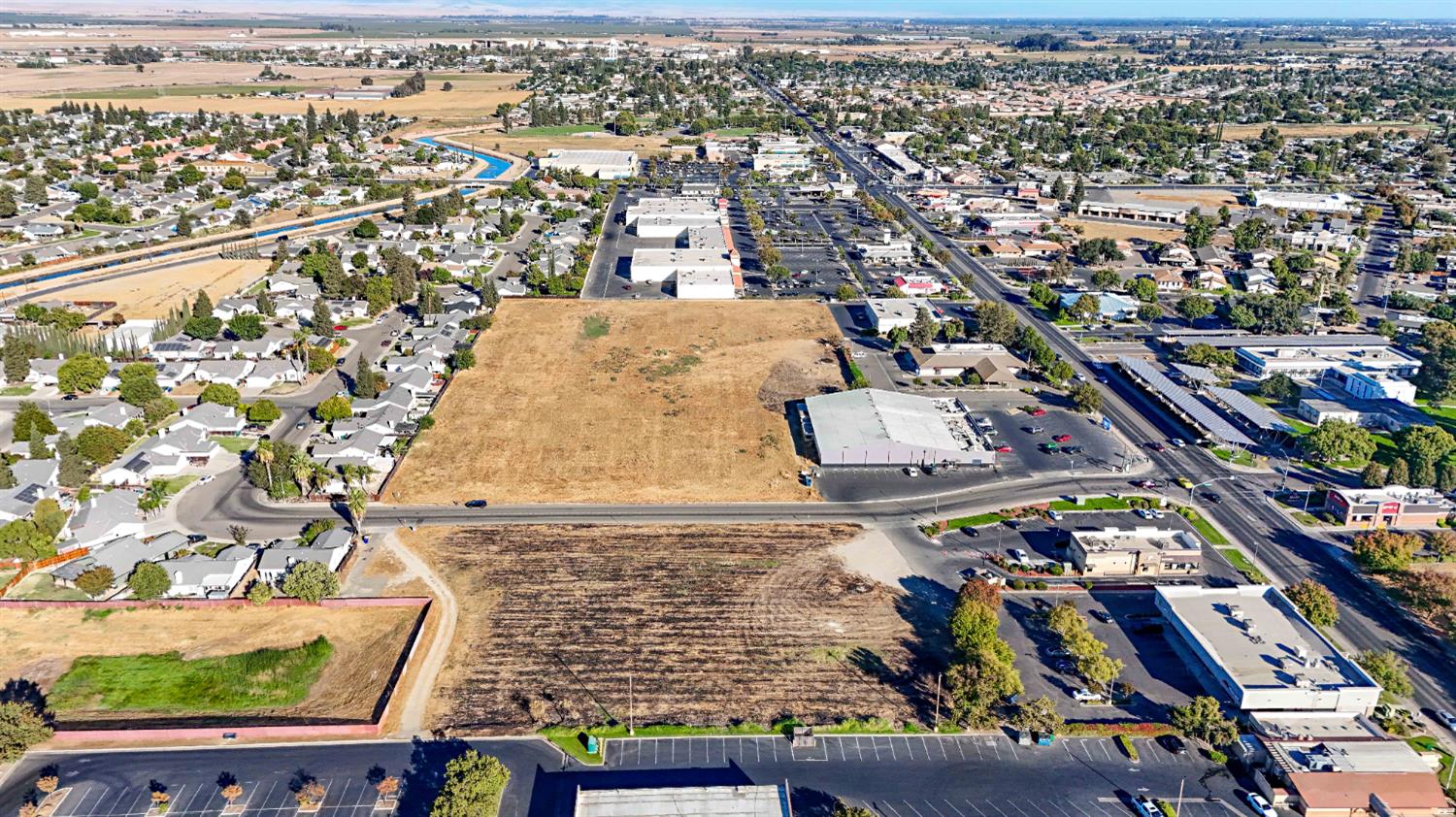 0 Redwood, Atwater, CA 95301