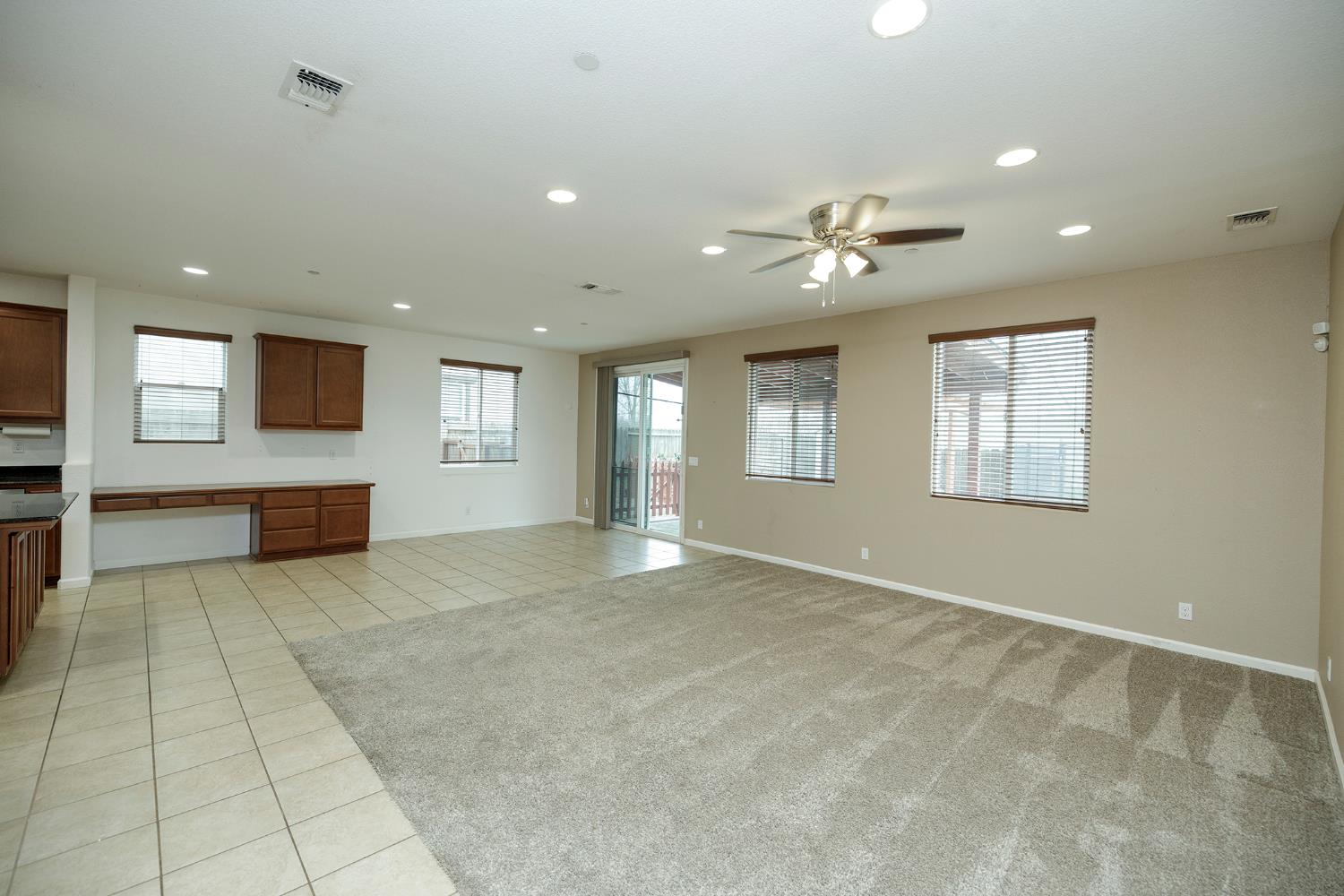 407 Northampton Way, Newman, CA 95360