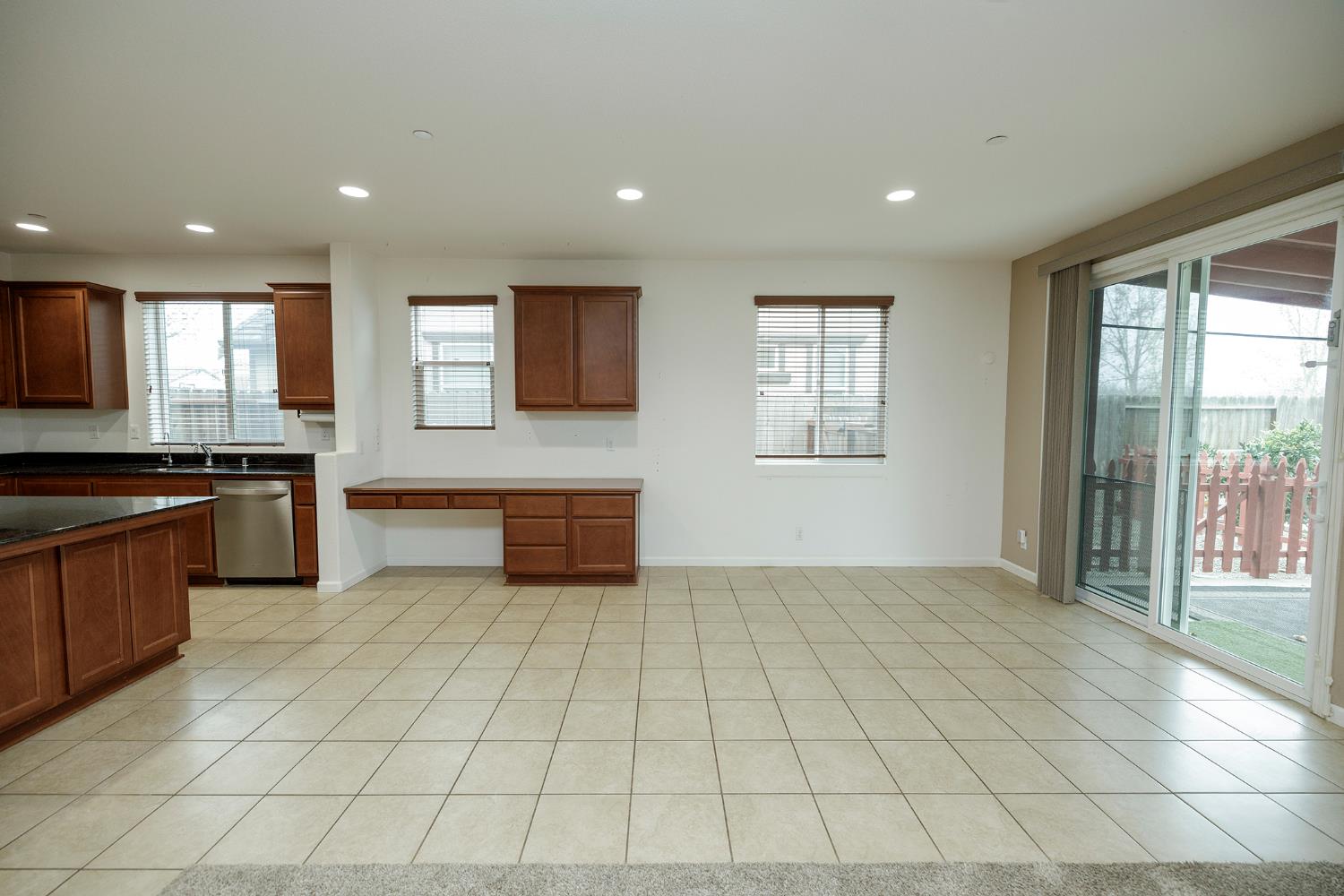 407 Northampton Way, Newman, CA 95360