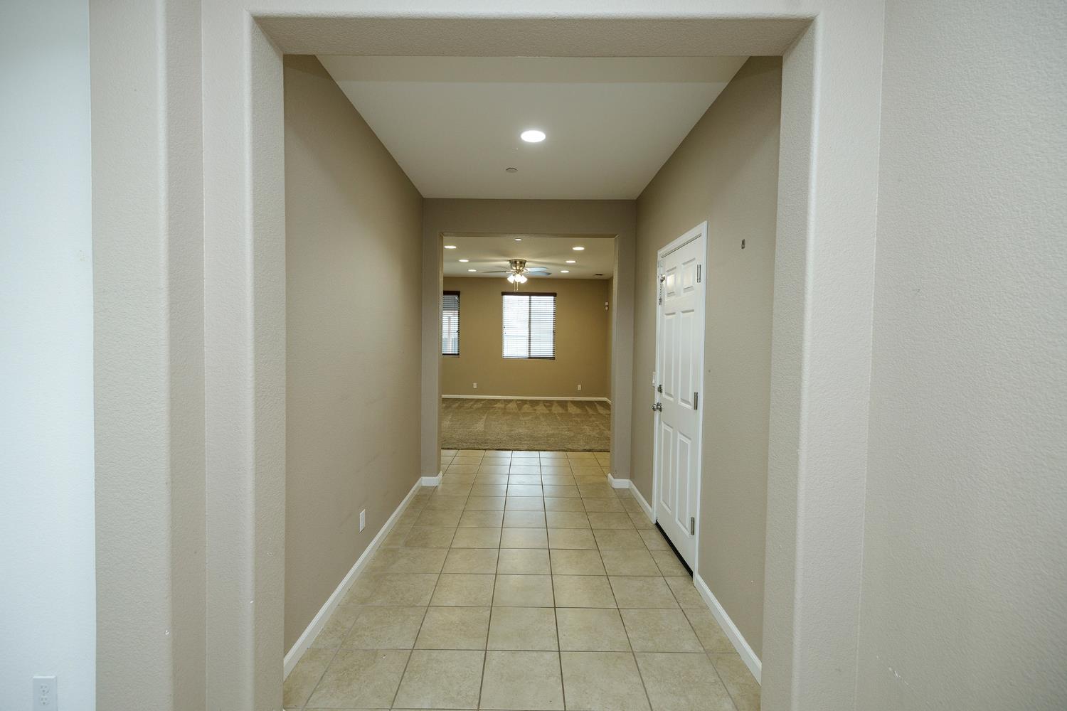 407 Northampton Way, Newman, CA 95360