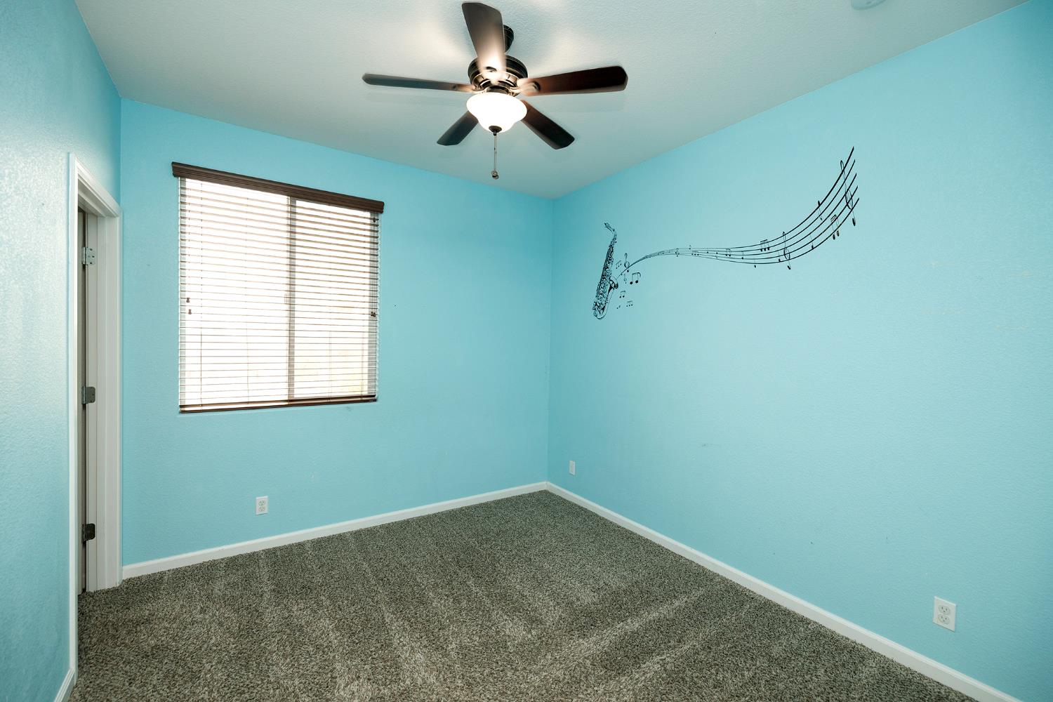 407 Northampton Way, Newman, CA 95360