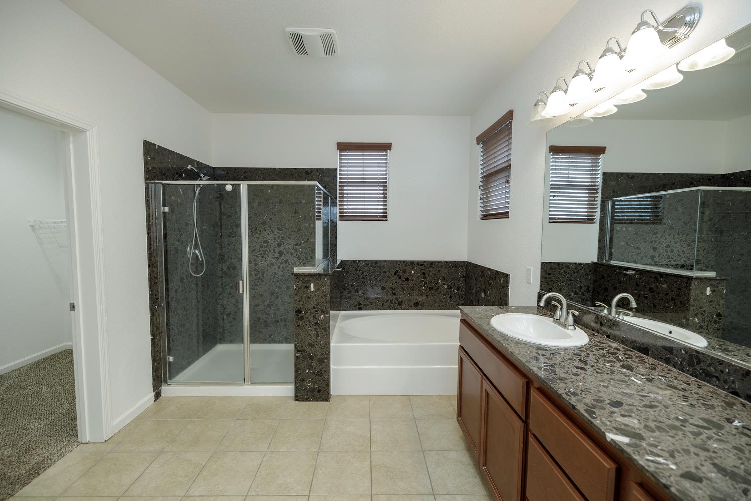 407 Northampton Way, Newman, CA 95360