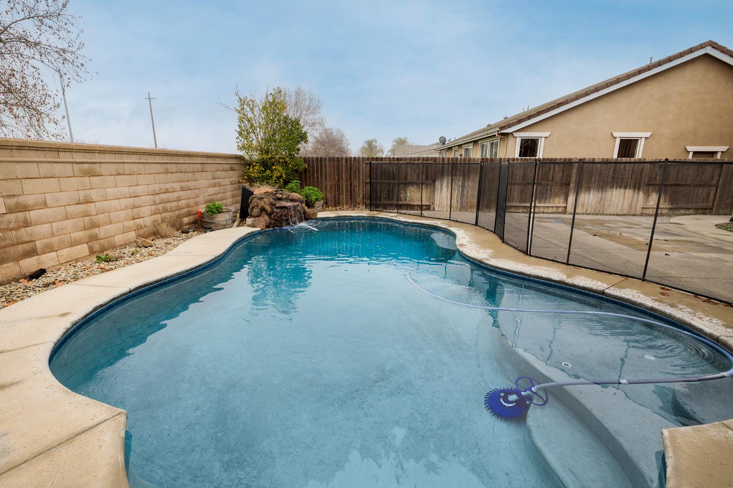 407 Northampton Way, Newman, CA 95360