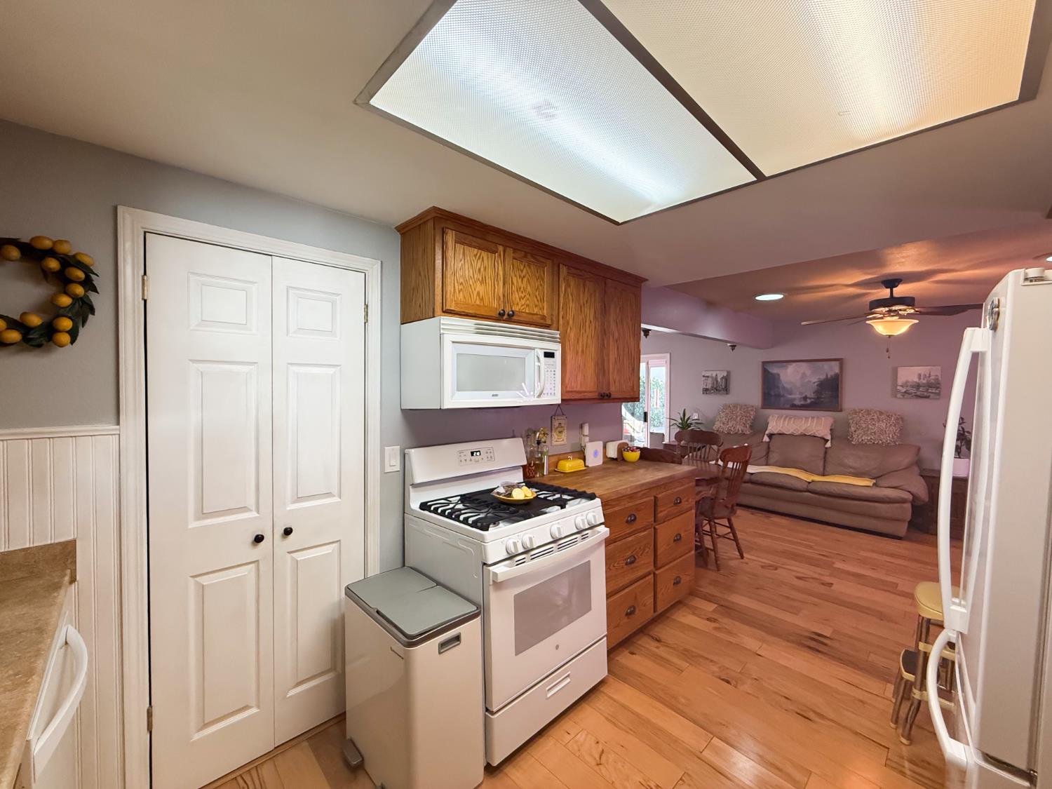 3913 Peacock Ln, Modesto, CA 95356