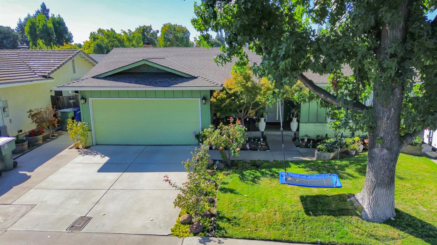 3913 Peacock Ln, Modesto, CA 95356