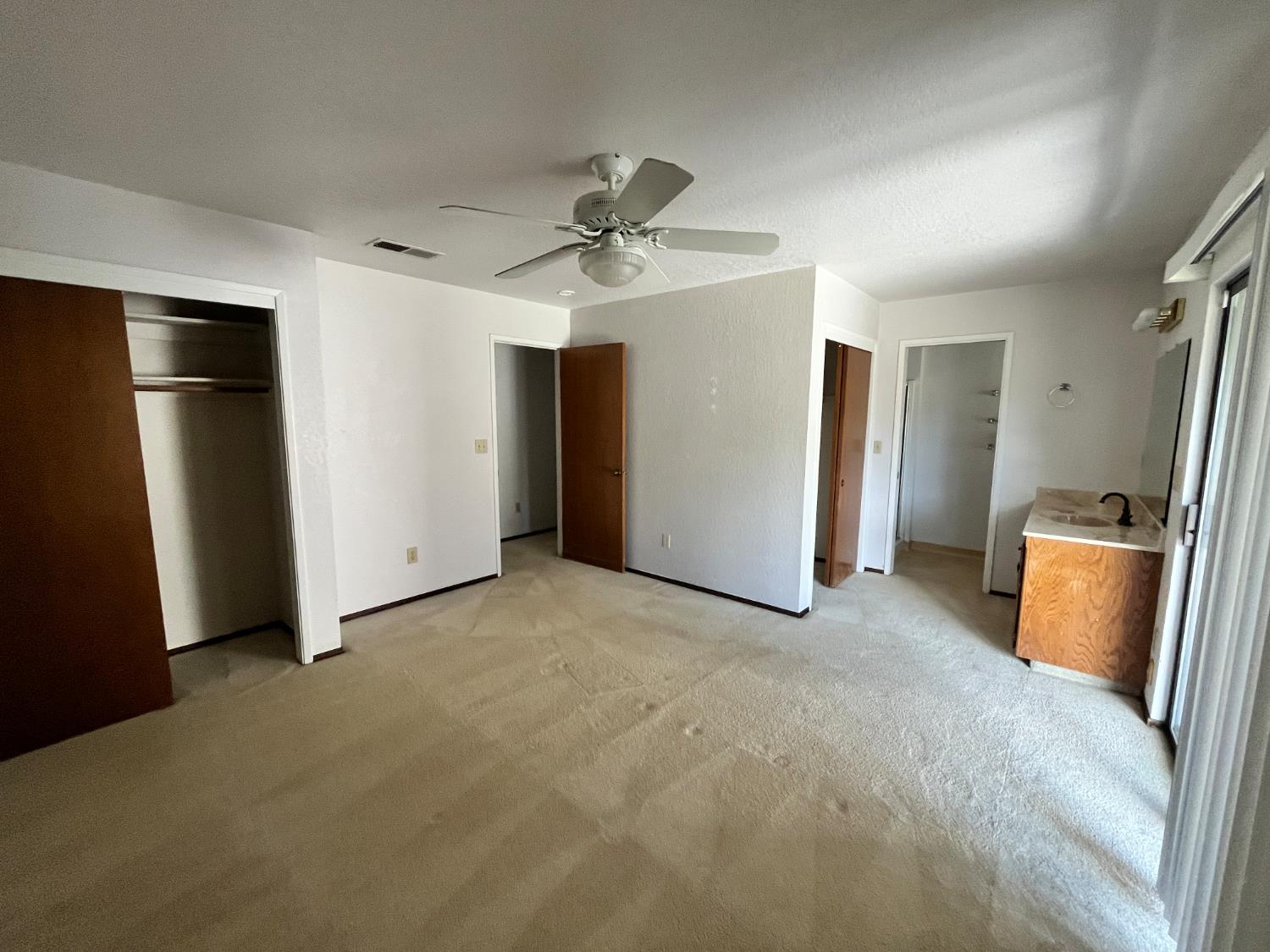 312 Roxanne Dr, Patterson, CA 95363