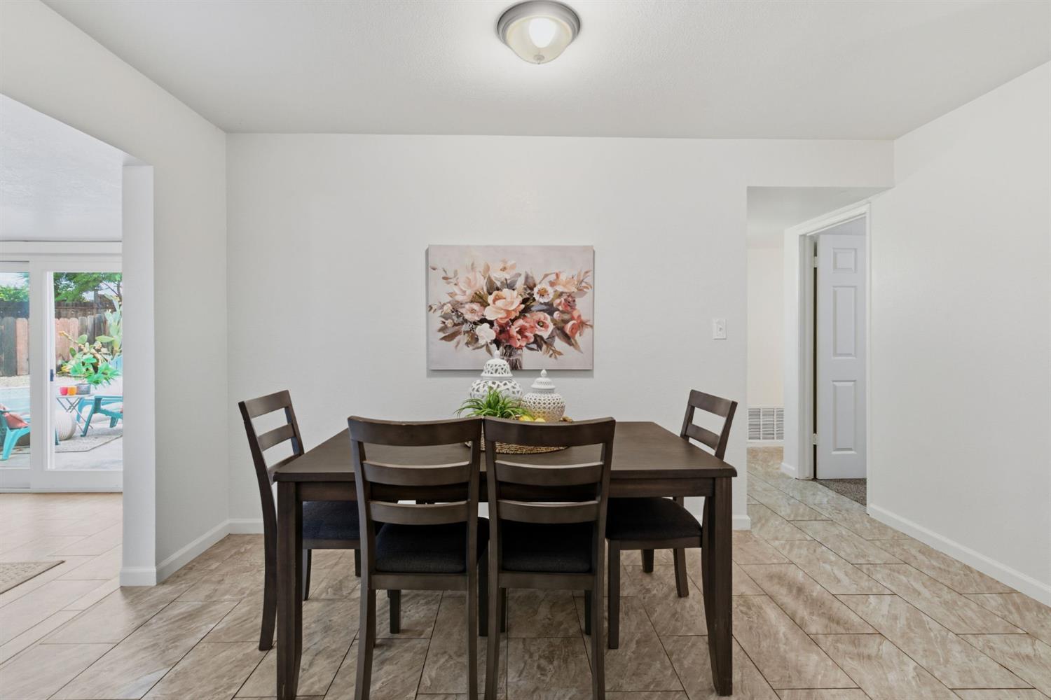 1660 Kingwood Ave, Manteca, CA 95336