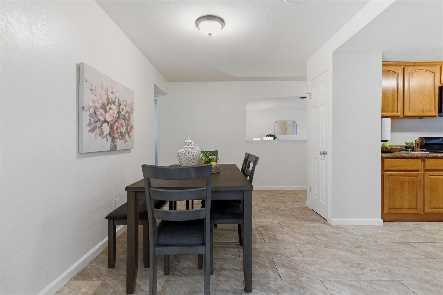 1660 Kingwood Ave, Manteca, CA 95336