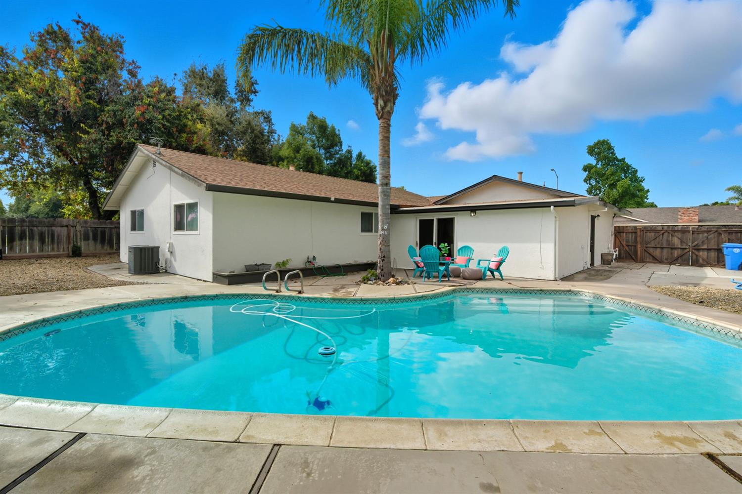 1660 Kingwood Ave, Manteca, CA 95336