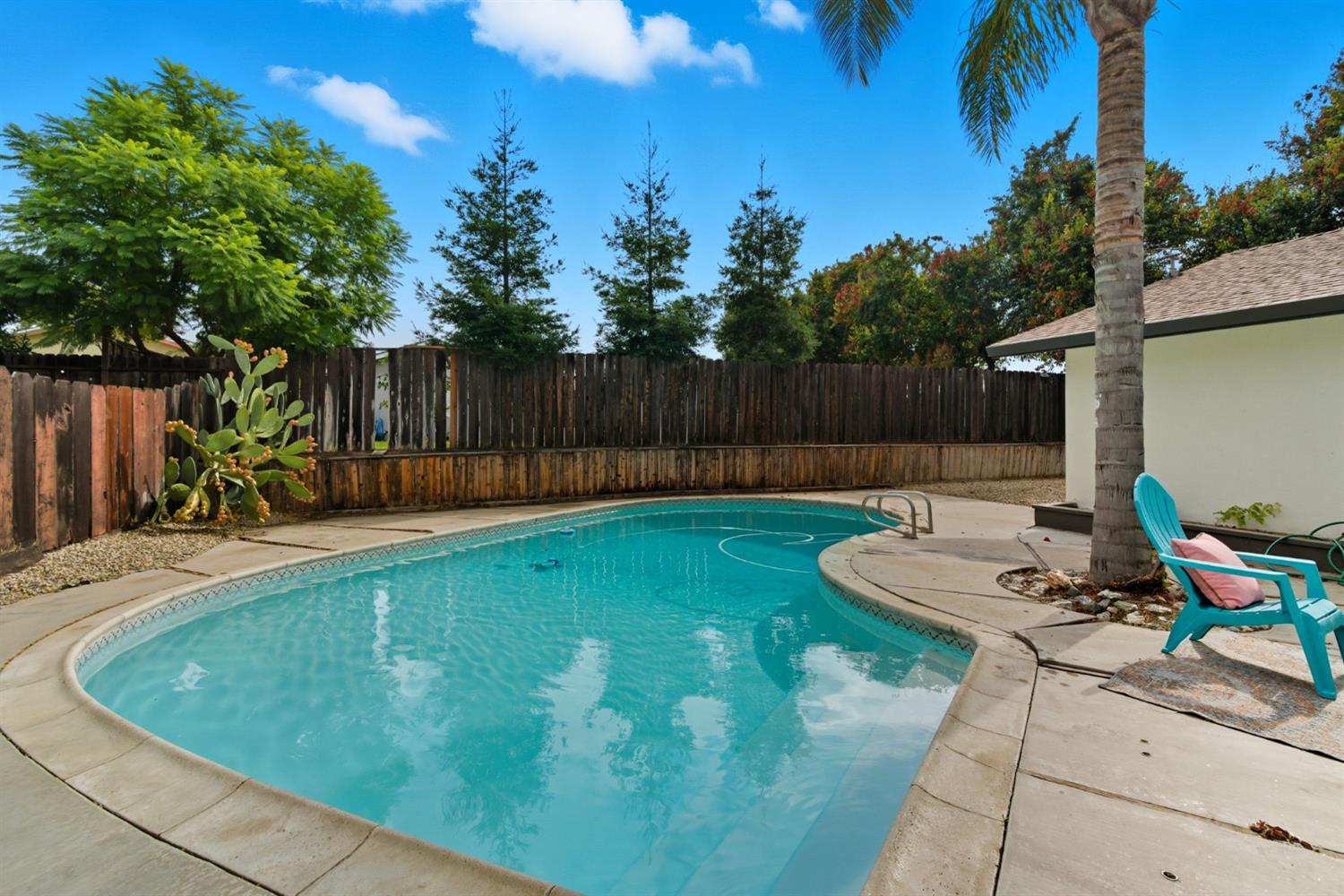 1660 Kingwood Ave, Manteca, CA 95336