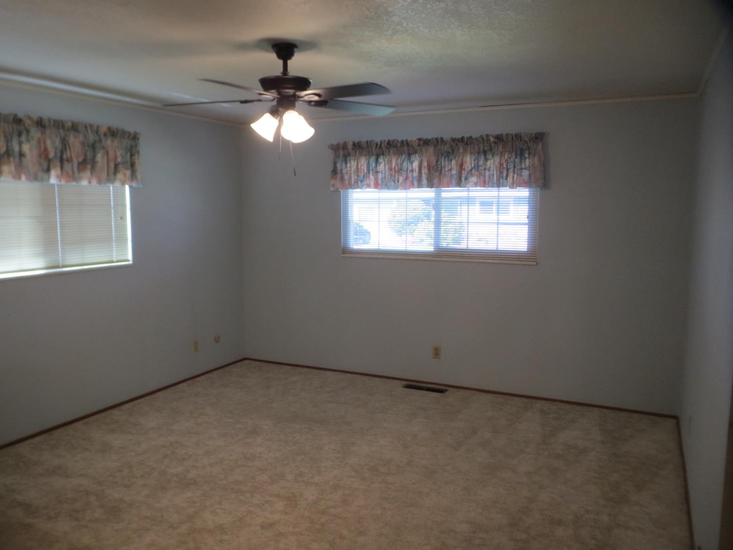 280 Drexel Ave, Turlock, CA 95382