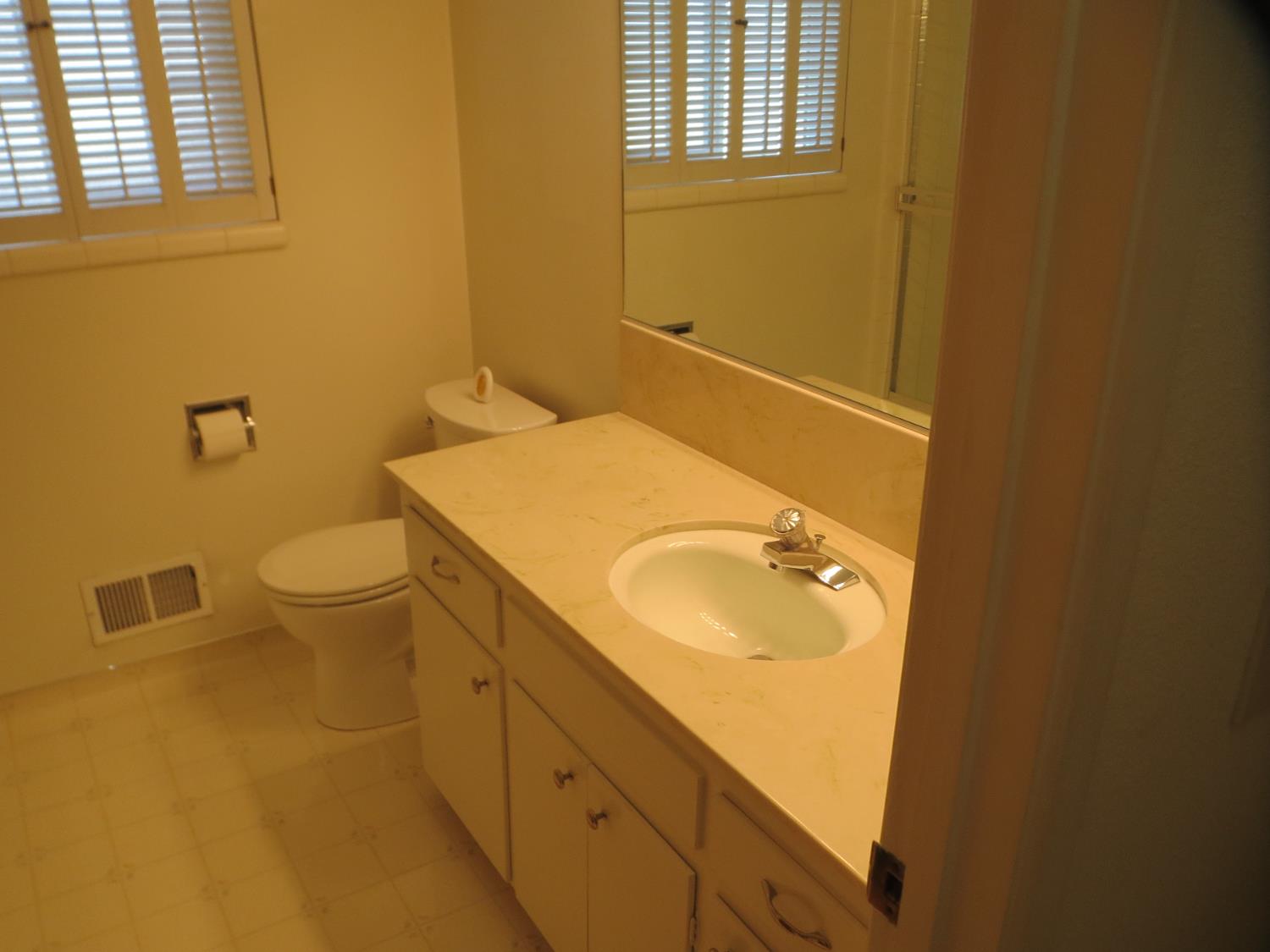 280 Drexel Ave, Turlock, CA 95382