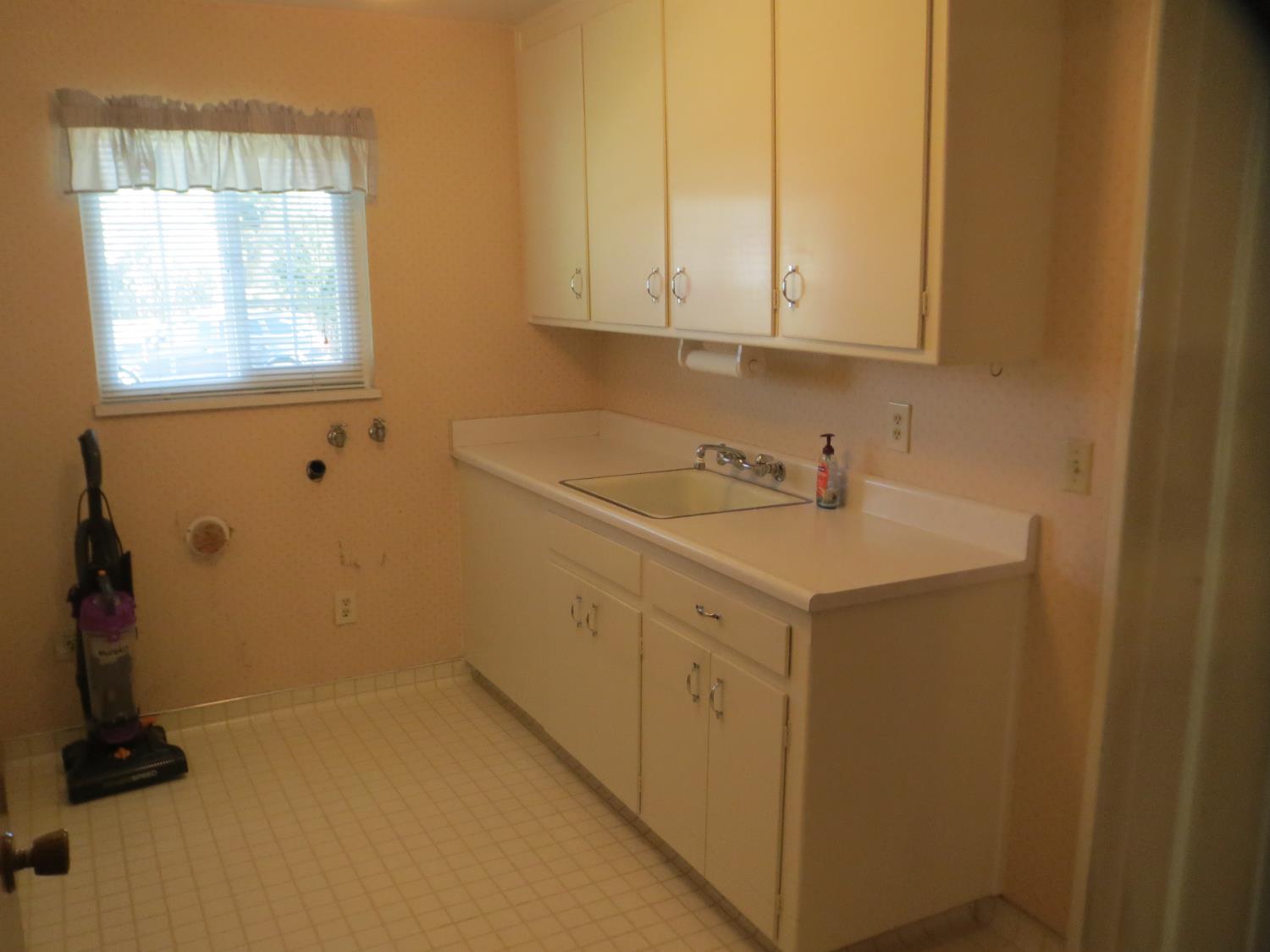 280 Drexel Ave, Turlock, CA 95382