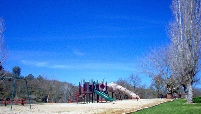 2098 Quail Hill Rd, Copperopolis, CA 95228