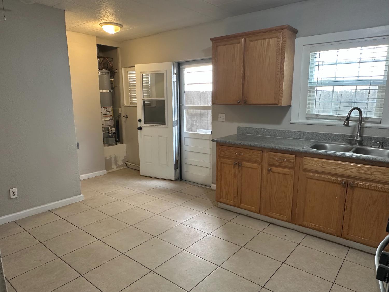 1235 N St, Newman, CA 95360