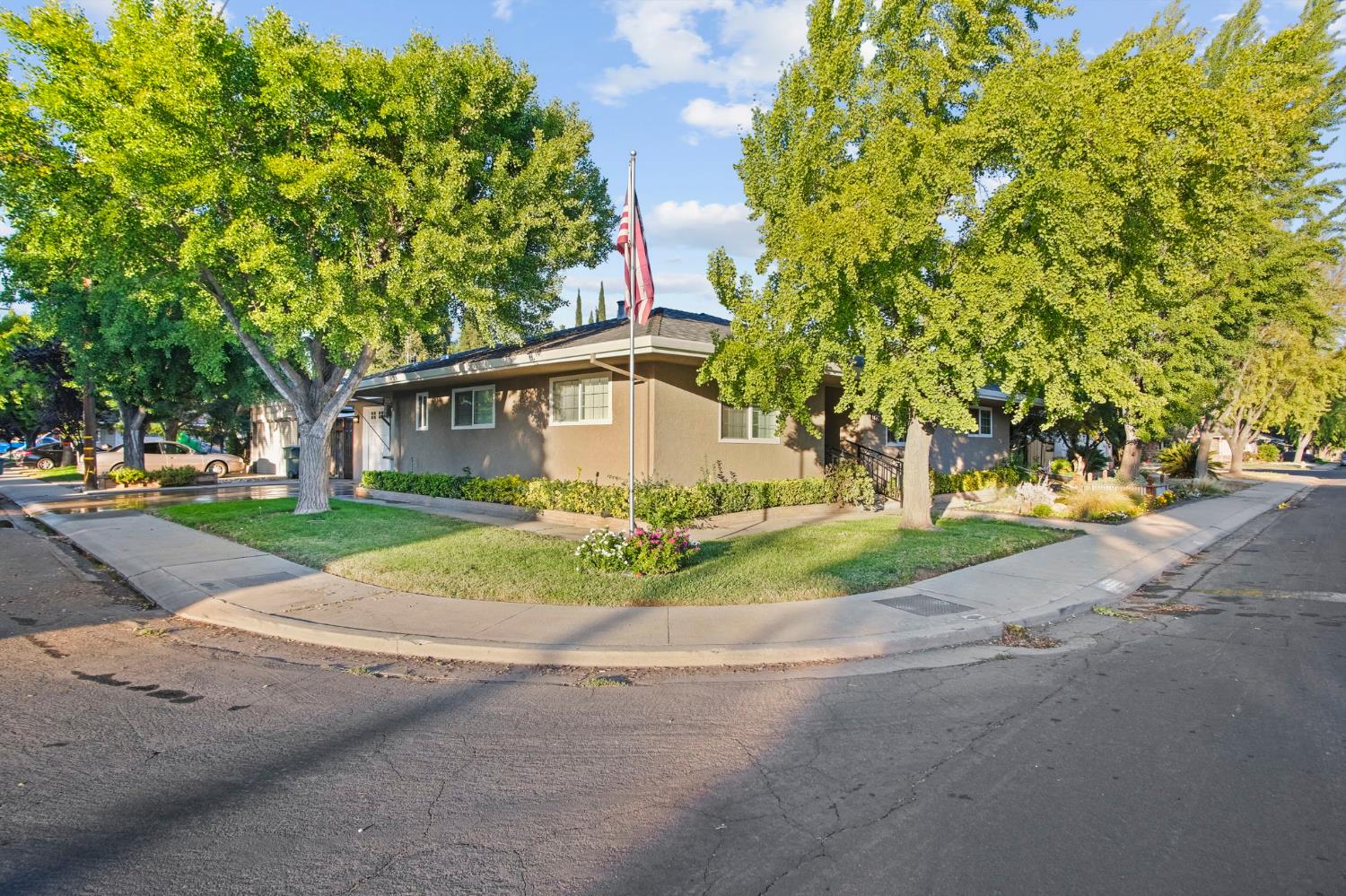 1605 Goldenwood Dr, Modesto, CA 95350