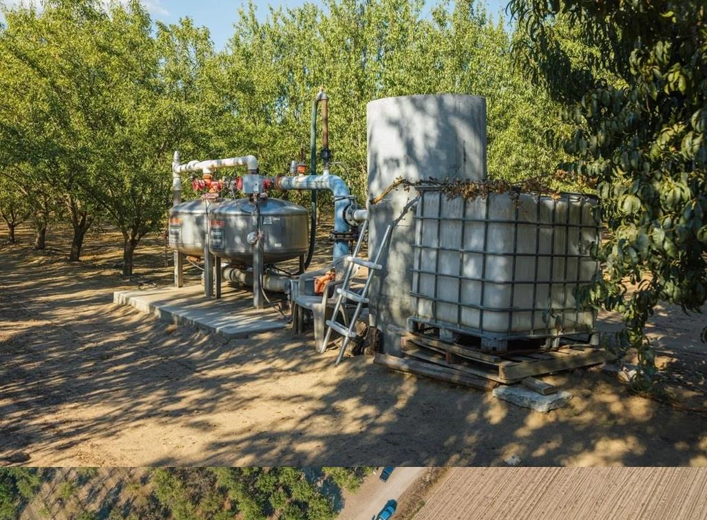 2 Longview Rd, Livingston, CA 95334