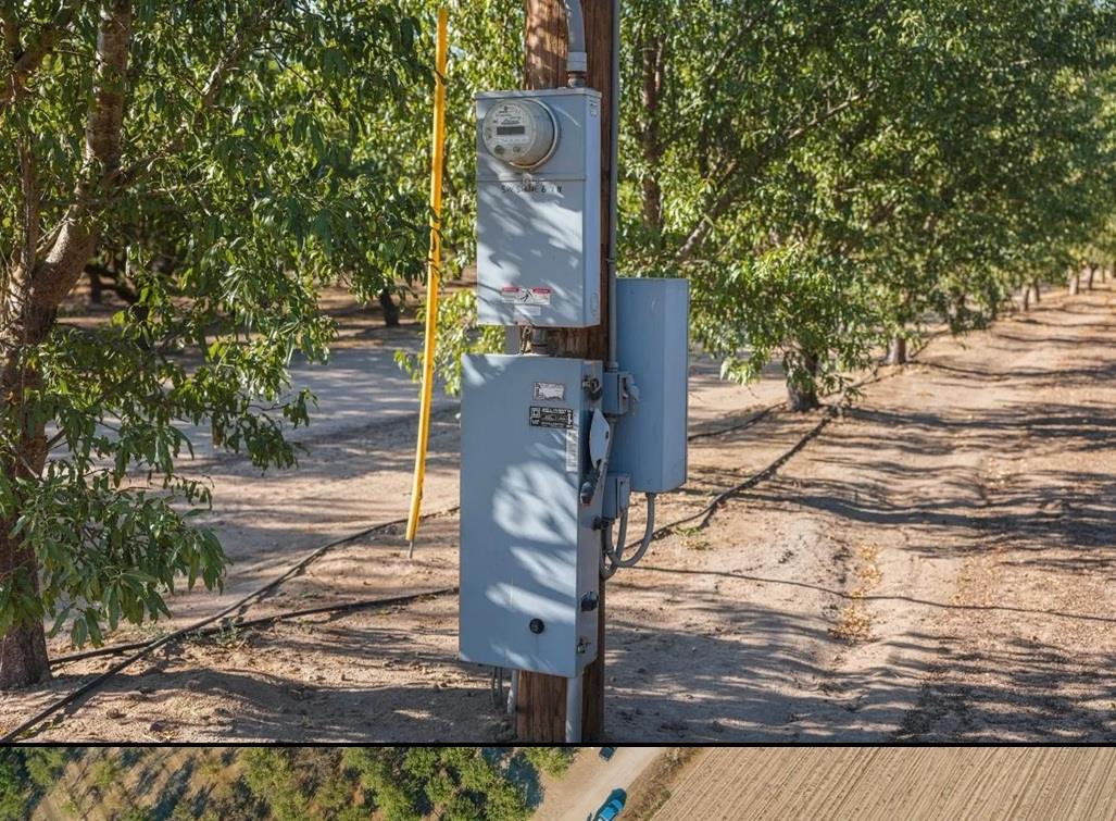 2 Longview Rd, Livingston, CA 95334