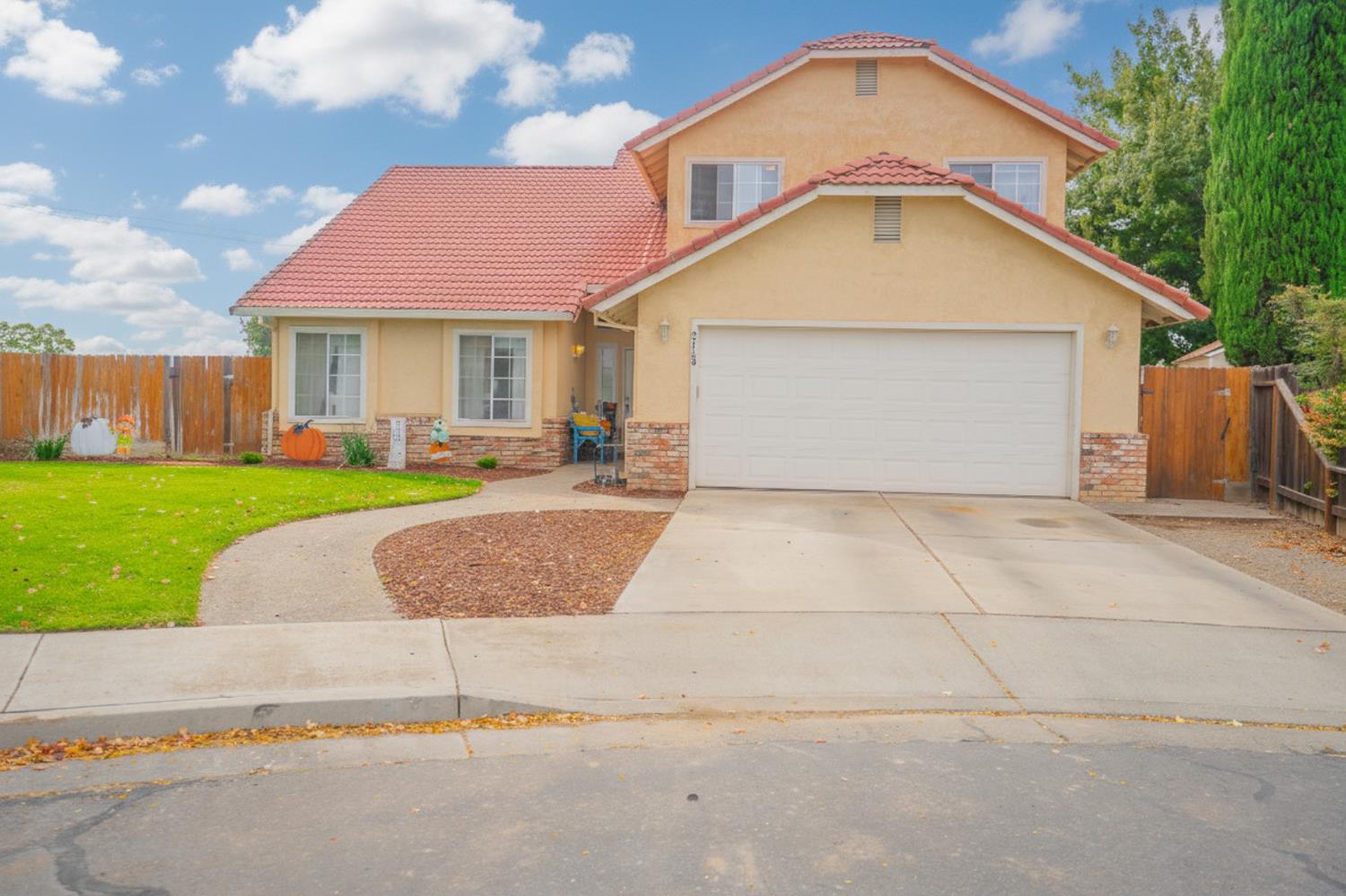 2149 McKinley Ct, Los Banos, CA 93635