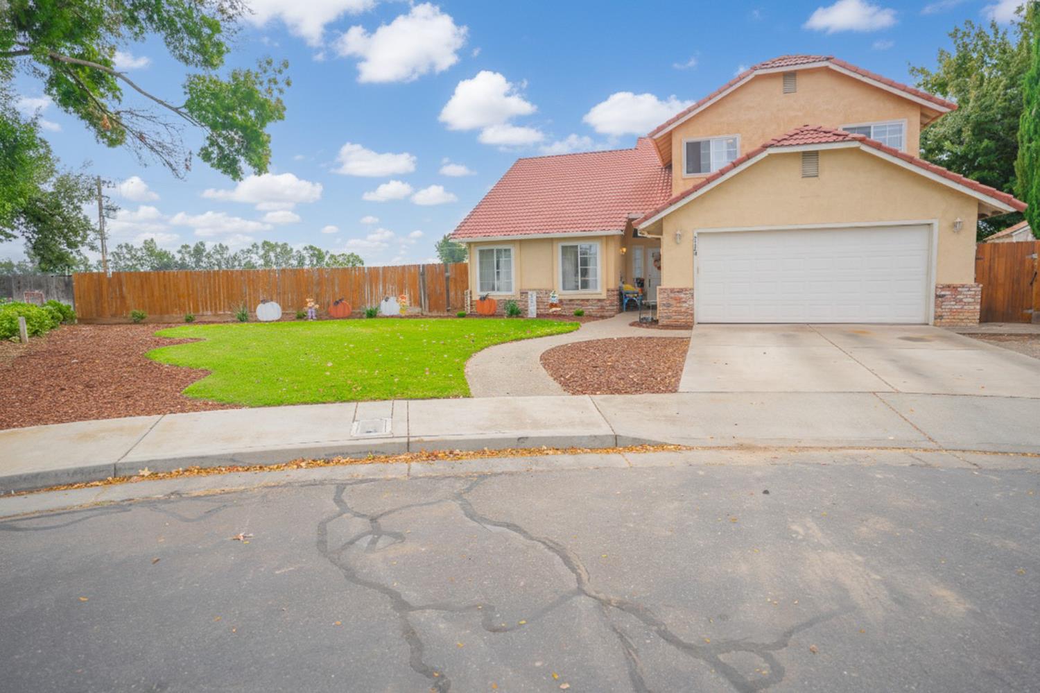 2149 McKinley Ct, Los Banos, CA 93635