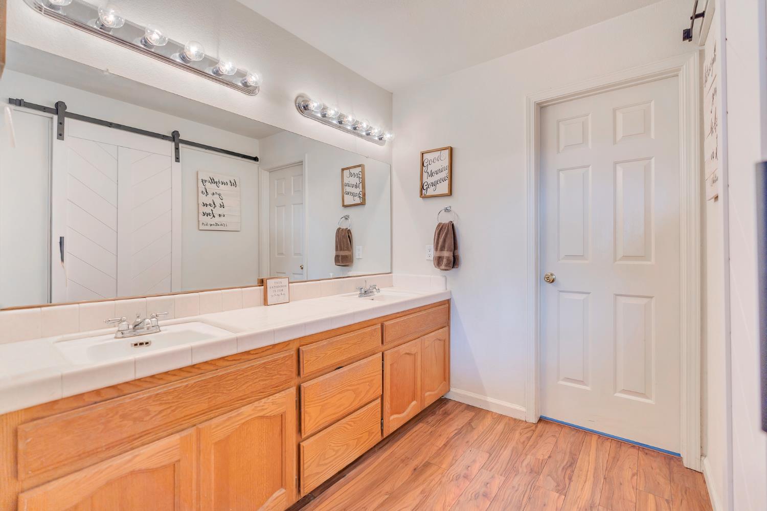 2149 McKinley Ct, Los Banos, CA 93635