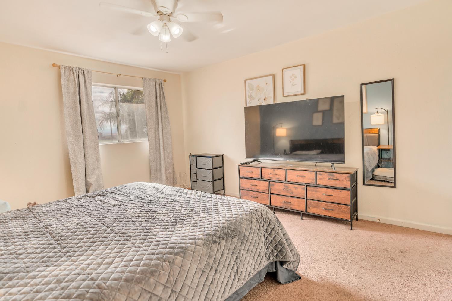 2149 McKinley Ct, Los Banos, CA 93635