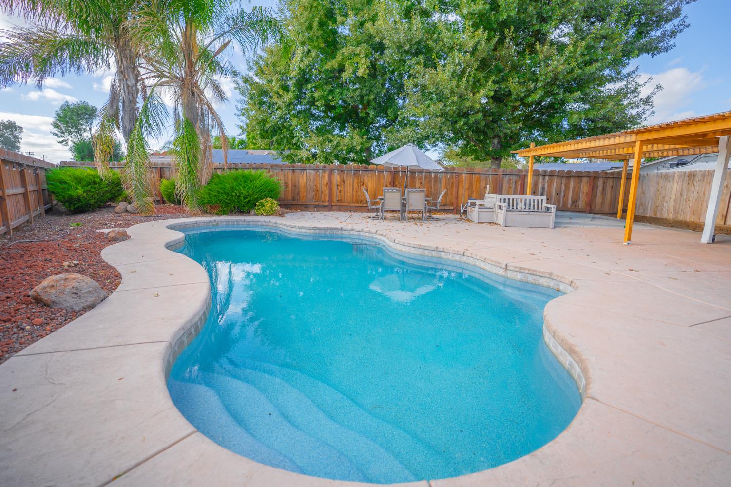 2149 McKinley Ct, Los Banos, CA 93635