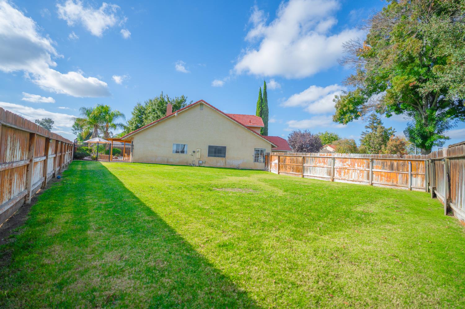2149 McKinley Ct, Los Banos, CA 93635