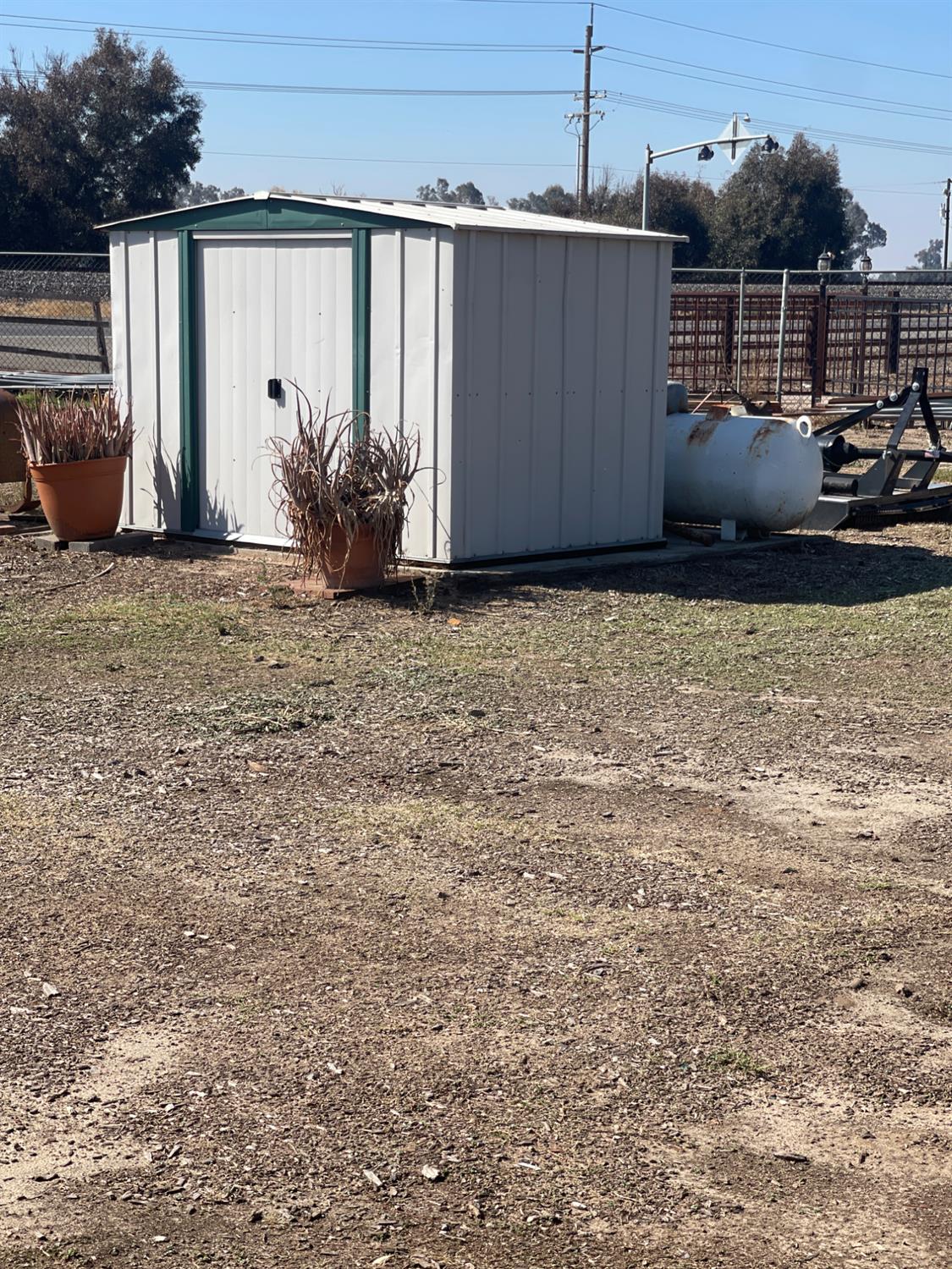 3650 N Santa Fe Dr, Atwater, CA 95301