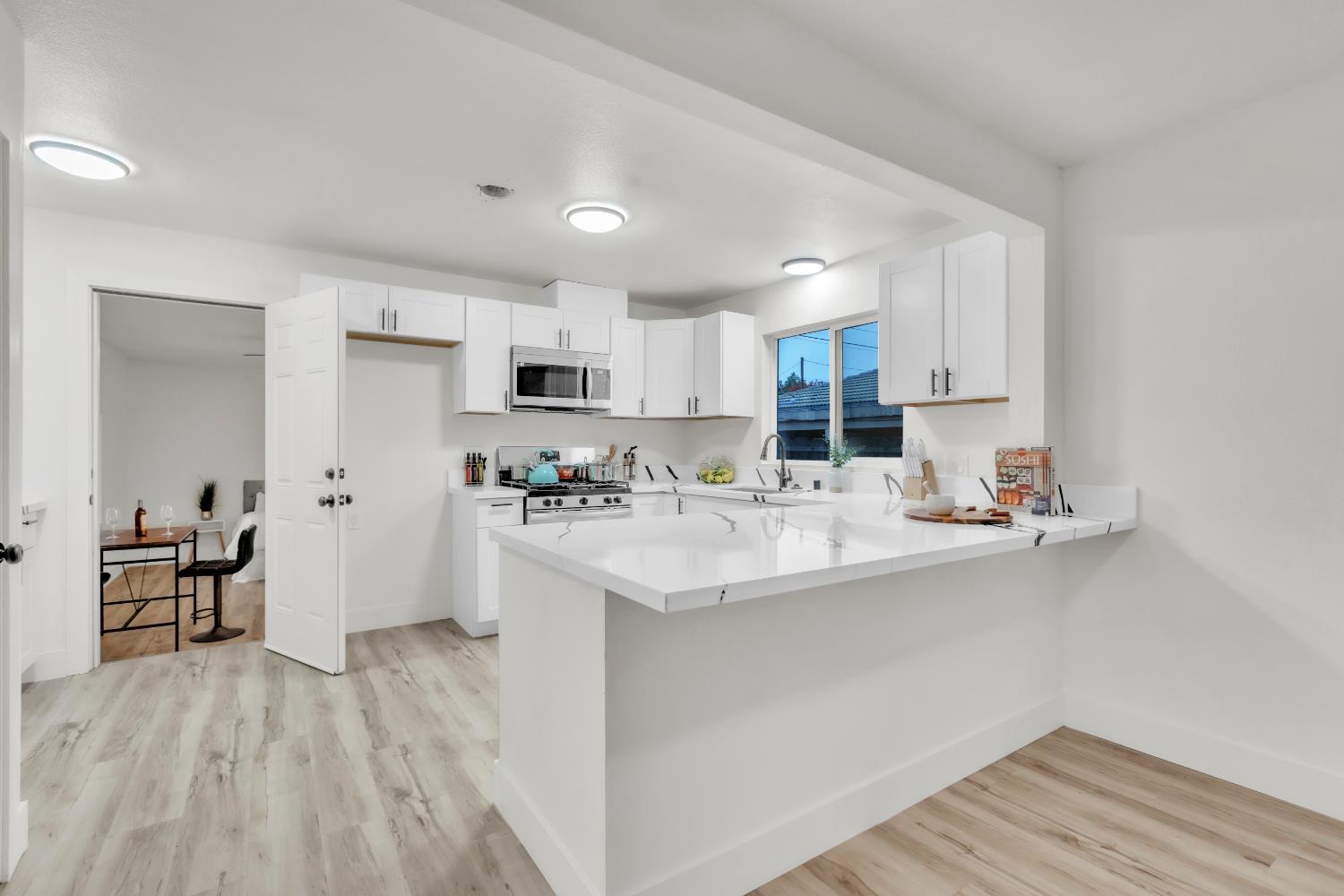 830 Flower St, Turlock, CA 95380