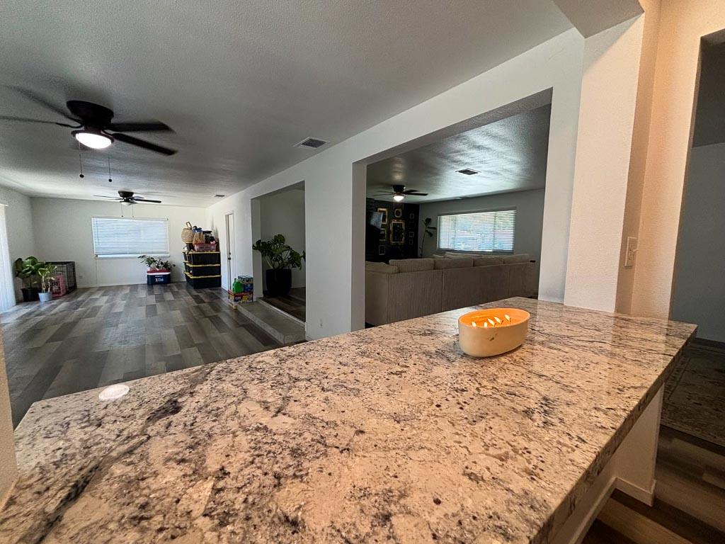 1237 De Cesari Ave, Madera, CA 93637