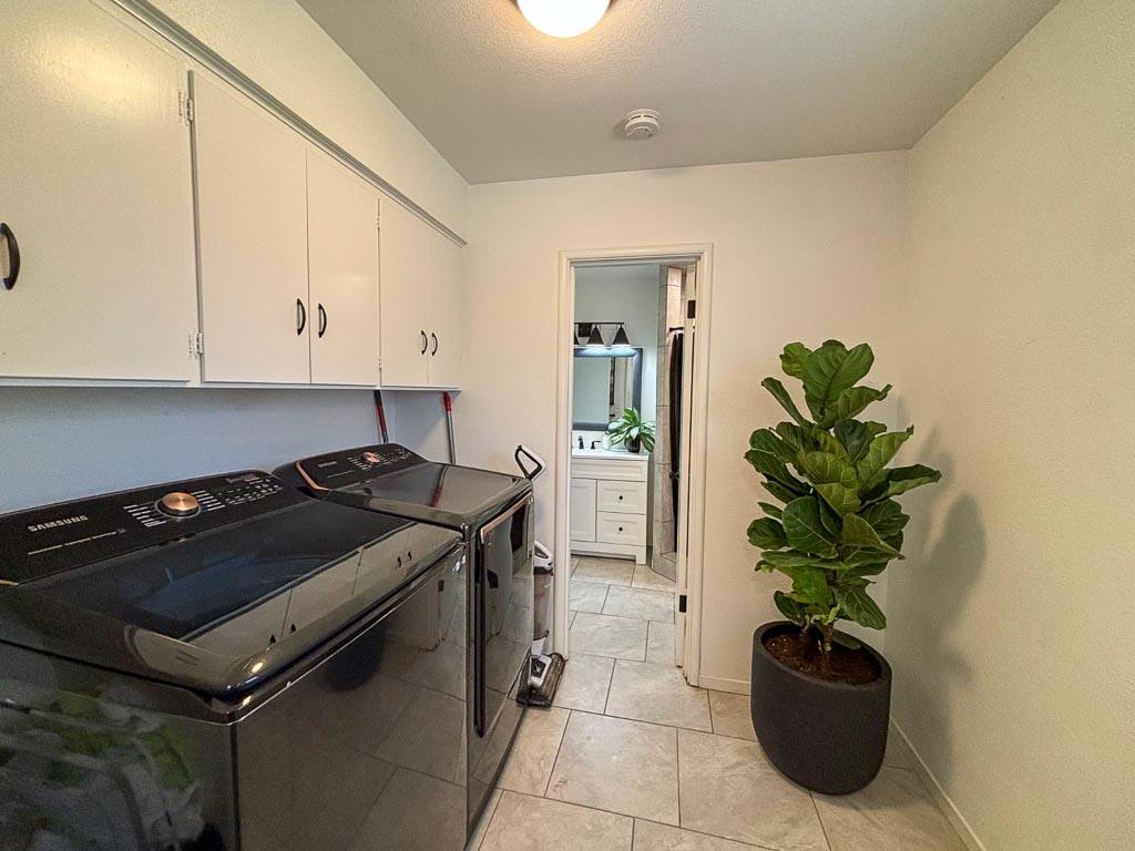 1237 De Cesari Ave, Madera, CA 93637