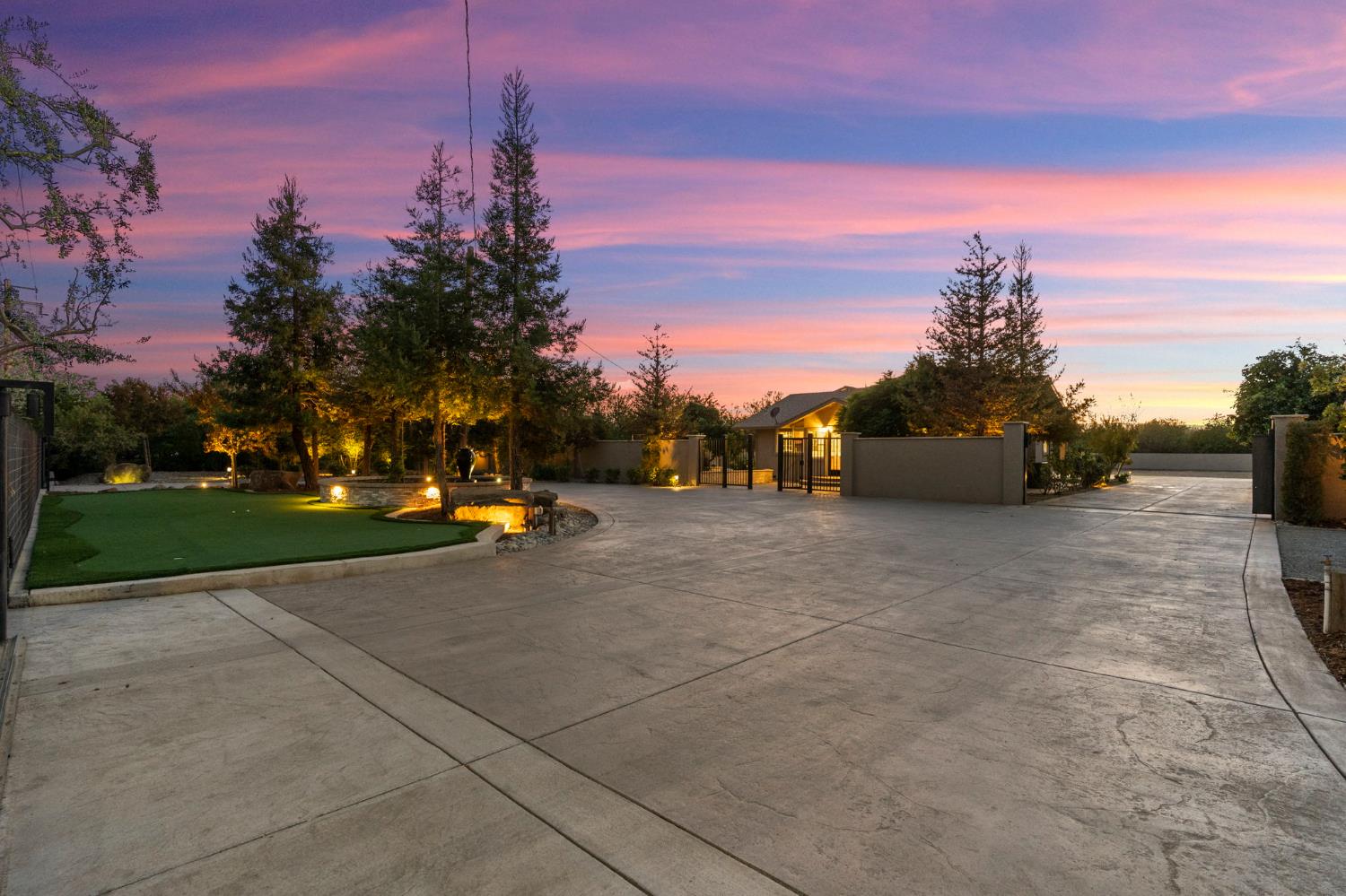 14125 Ward Ave, Patterson, CA 95363