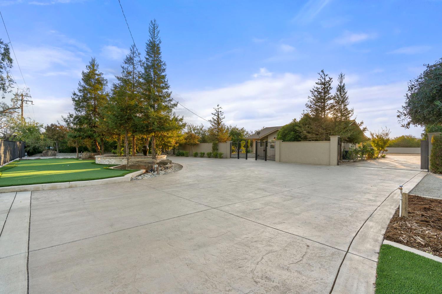 14125 Ward Ave, Patterson, CA 95363