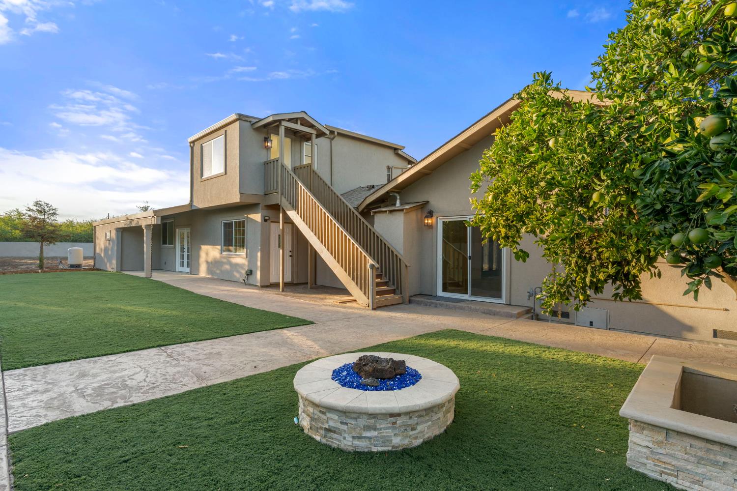 14125 Ward Ave, Patterson, CA 95363