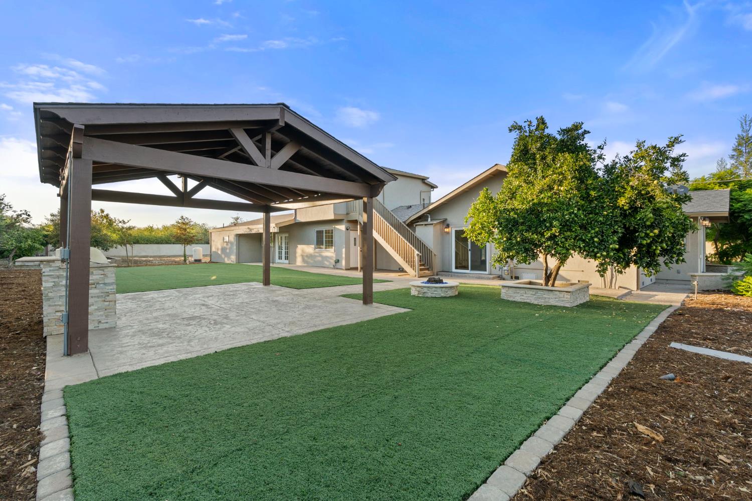 14125 Ward Ave, Patterson, CA 95363