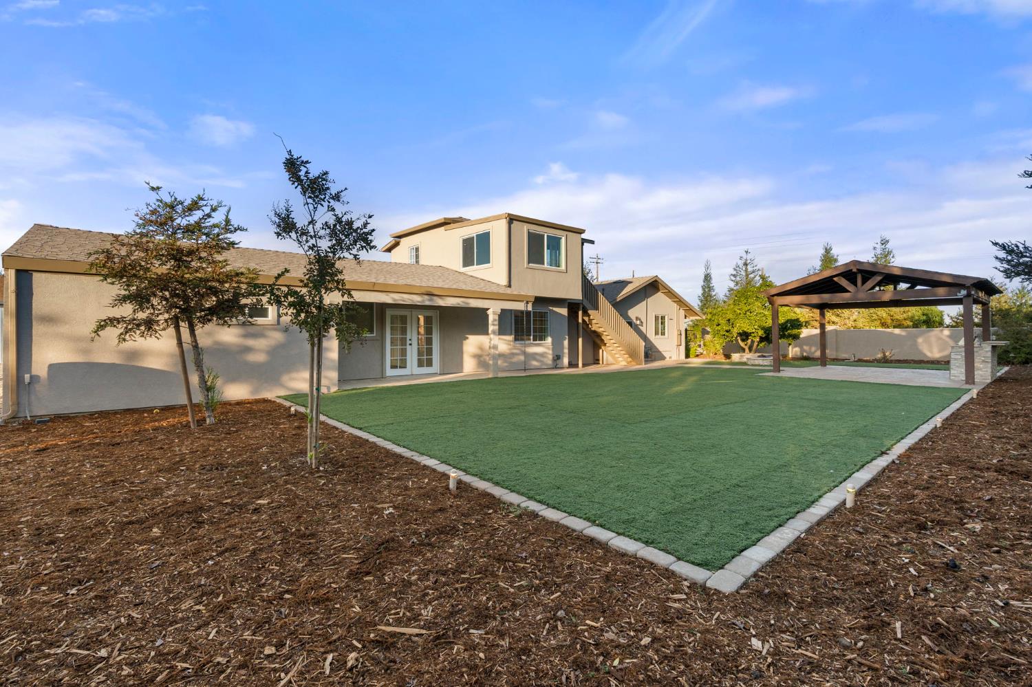 14125 Ward Ave, Patterson, CA 95363