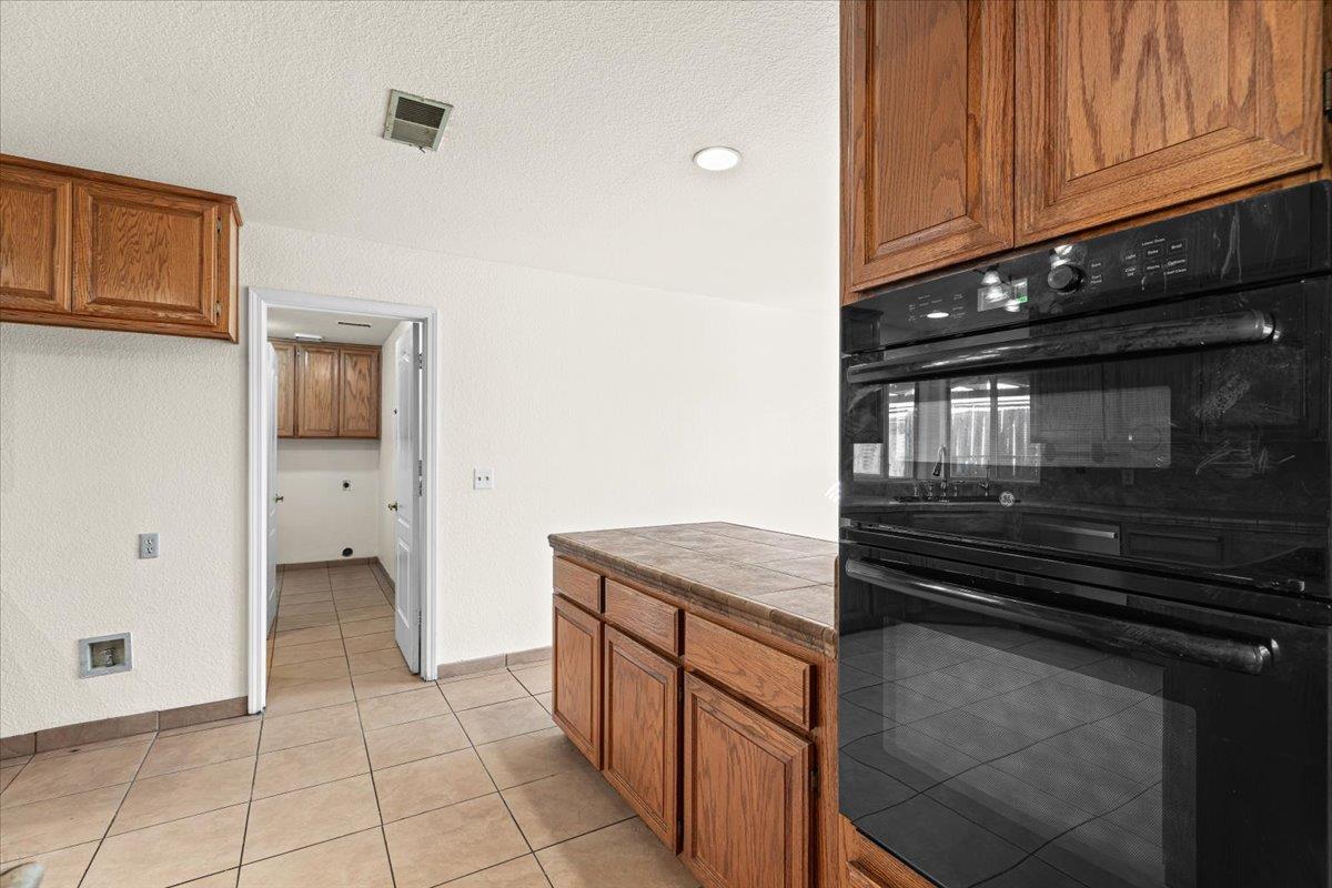 277 Garden Circle Dr, Manteca, CA 95336