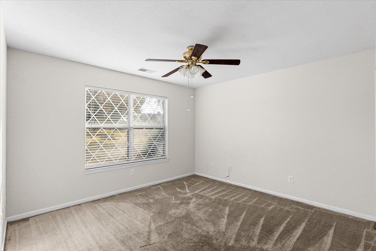 277 Garden Circle Dr, Manteca, CA 95336