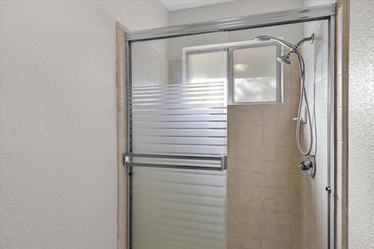 277 Garden Circle Dr, Manteca, CA 95336